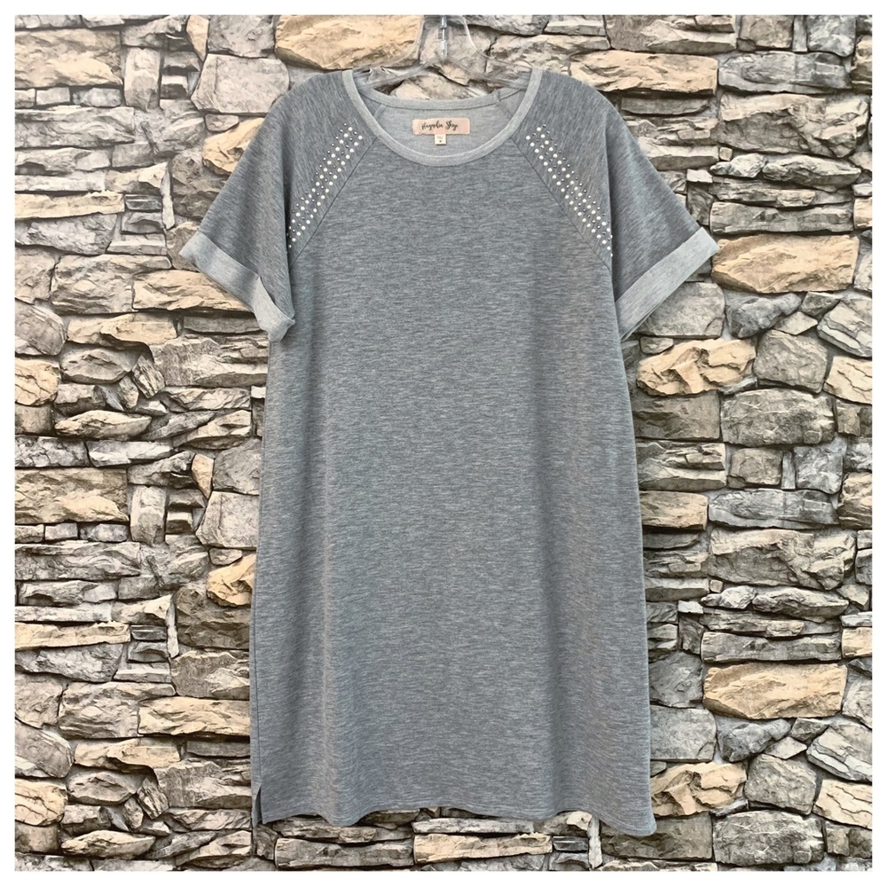 #133 Magnolia Skye Embellished Pearl Stud Gray Lightweight Dress Pullover Medium